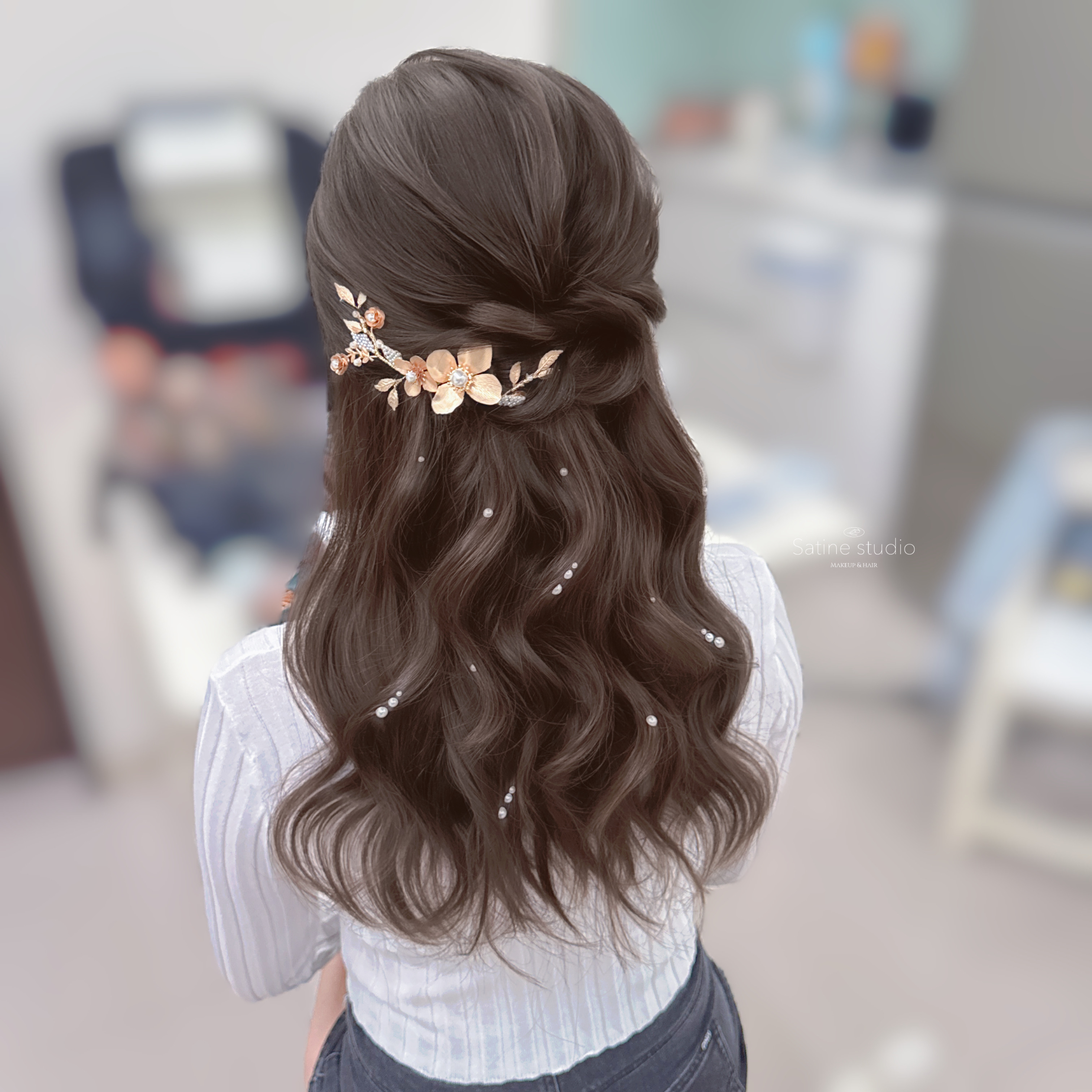 Asian wedding hair Toronto- romantic loose waves